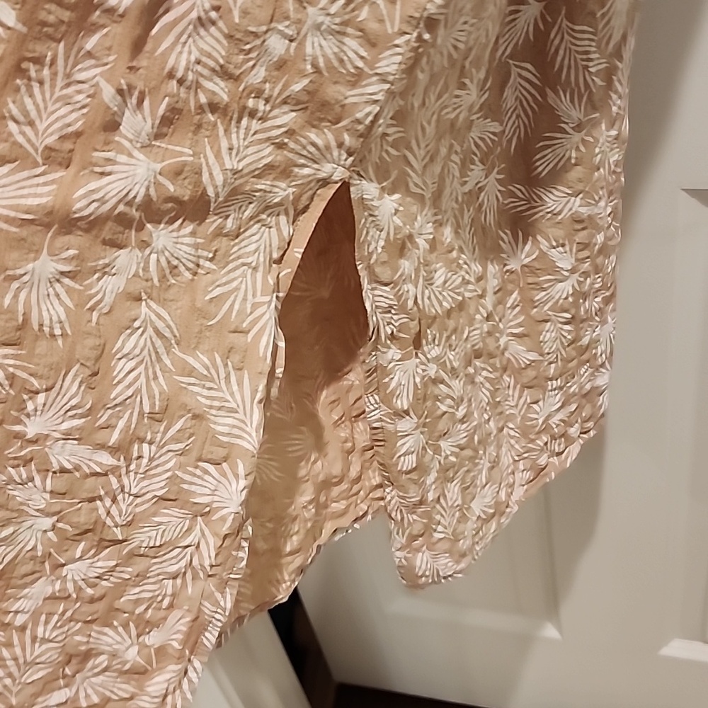 Gigio Turn A Leaf Neutral Leaf Print V-Neck Midi Dress 1x Oversized - Picture 6 of 6
